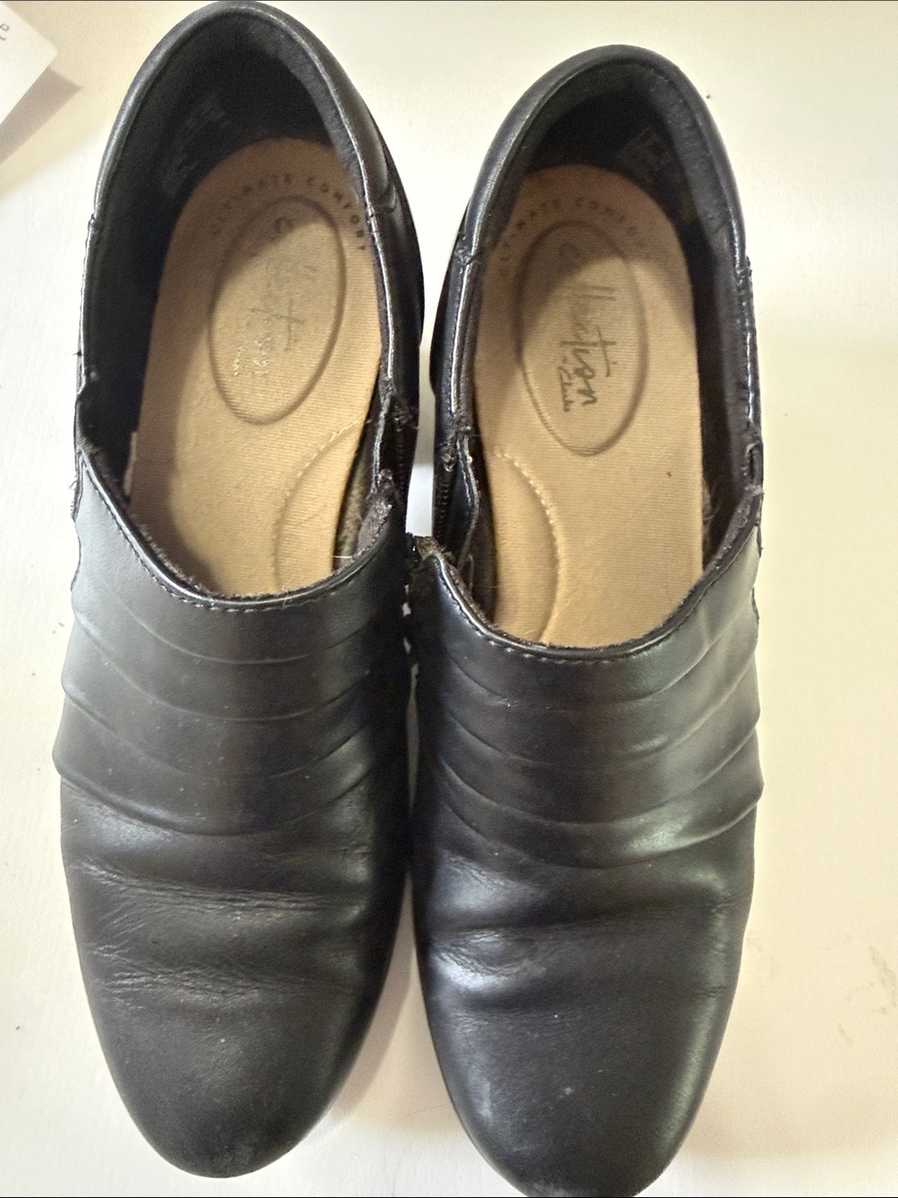 Clark’s Black Leather Slip-On Flats